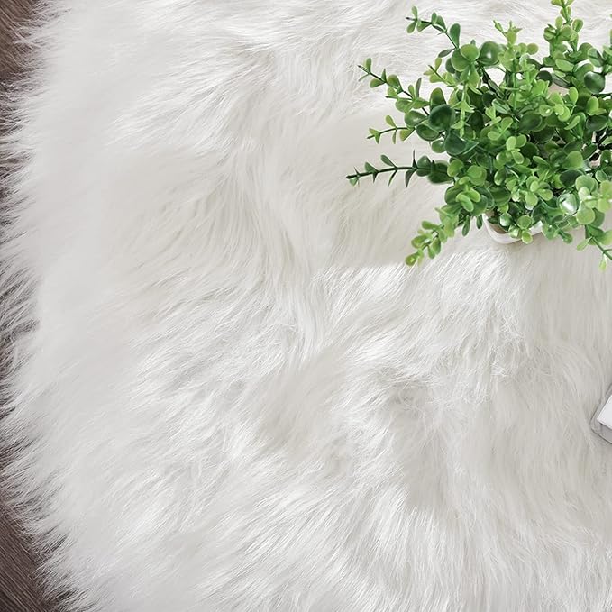 Latepis Large Area Rugs 6.7x10 Big White Faux Sheepskin Fur Rug for Living Room Washable Fluffy Rug for Bedroom High Pile Plush Shaggy Rugs Home Décor Rectangle