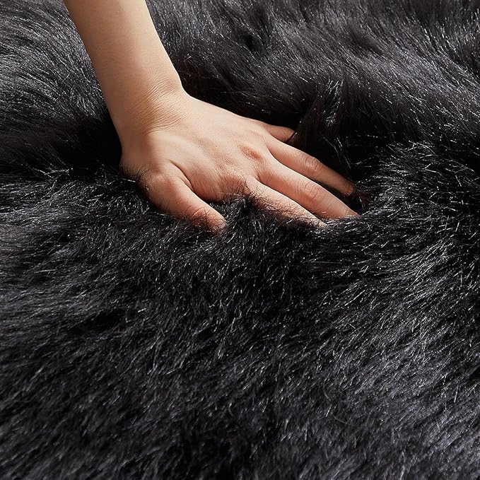 AMTOVO Faux Fur Rug, Black Small Area Rug, Fluffy Sheepskin Rug, Fuzzy Ultra Soft 2 x 3 ft Shag Rugs for Bedroom Sofa Throw Cushion Room Decor, Sheepskin
