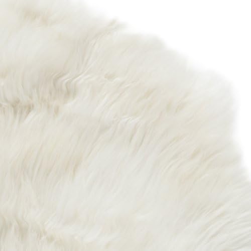 SAFAVIEH Sheep Skin Collection Area Rug - 6' x 9', Natural & White, Handmade Rustic Glam Genuine Pelt, 3.4-inch Thick Ideal for High Traffic Areas in Living Room, Bedroom (SHS211A)