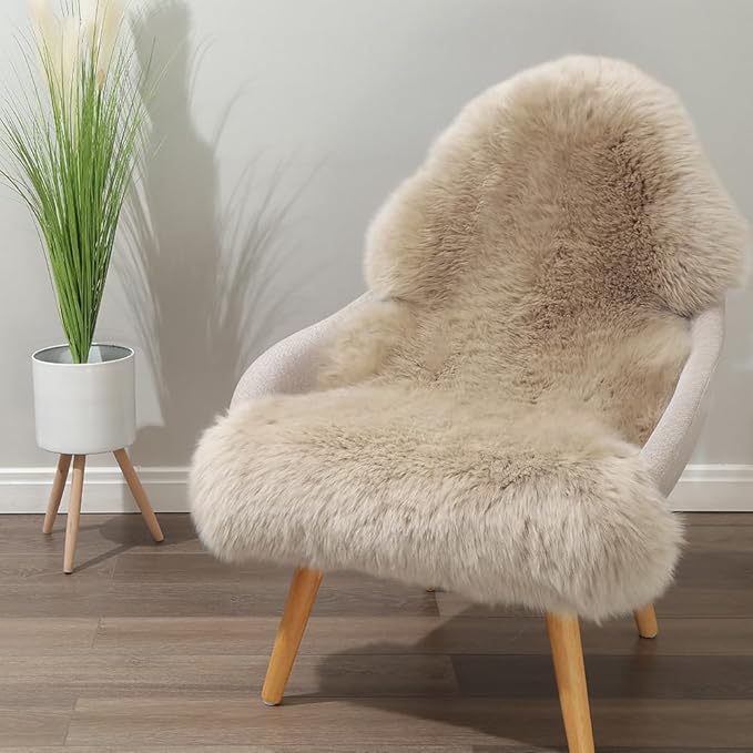 Premium Genuine Fur Sheepskin Rug Real Australia Sheepskin Natural Luxury Fluffy Lambskin Fur Area Rug Seat Covers for Kids Bedroom Sofa Chair Cover (Creamy Gray, Single Pelt/2ft x 3ft)