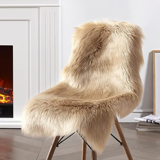 Ciicool Faux Sheepskin Rugs Soft Faux Fur Rug Beige Fluffy Rug Chair Couch Cover Fuzzy Carpet for Bedroom Floor Sofa Living Room 2x3 Feet