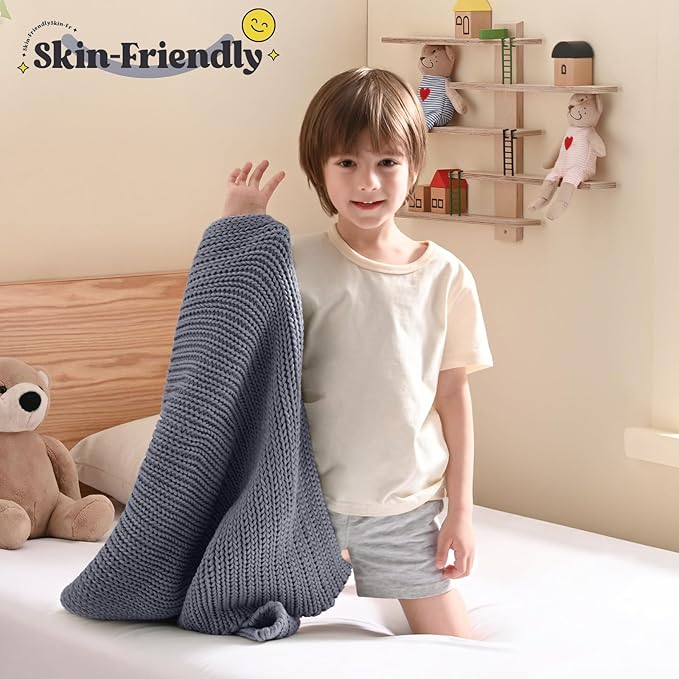 Guohaoi Knitted Weighted Lap Pad (Light Grey 20"x30" 2lbs) No Beads Cooling Weighted Blanket Kids for Nap, Breathable Chunky Knit Blanket, Small Throw Blanket for Travel Indoor Outdoor
