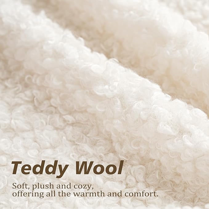 Foindtower 2 Pieces 20x20 Inch White, Faux Fur Throw Pillow Cover Accent Sherpa Pillow Fuzzy Soft Pillowcases Sheepskin Decorative Fleece Cushion Case for Bed Couch Living Room