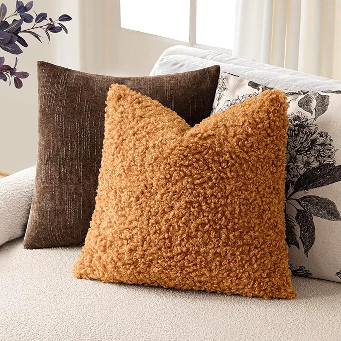 Foindtower 2 Pieces 20x20 Inch Orange, Faux Fur Throw Pillow Cover Accent Sherpa Furry Pillow Covers Fuzzy Soft Pillowcases Cozy Sheepskin Decorative Fleece Cushion Case for Bed Couch Living Room