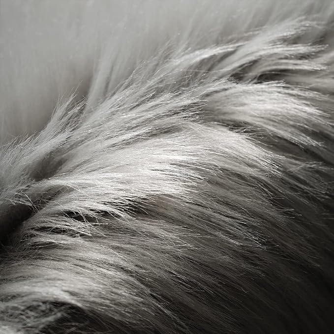 SERISSA Ultra Soft Faux Fur 6x9 Feet Fluffy Shaggy Area Rug Grey Faux Sheepskin, Fuzzy, Furry Throw for Living Room, Bedroom, Nursery