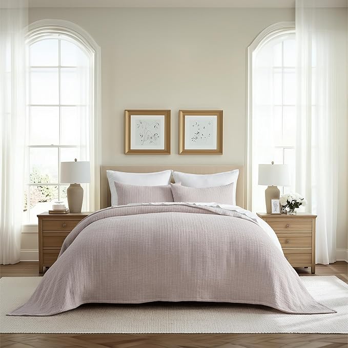 EVERGRACEHOME Cotton Gauze King Bedspread, Ultra Soft Prewashed Pick Stitch Matelassé Coverlet, Lightweight Oversized King Quilt Bedding Set for All Season, w/ 2 Shams, Rosette Beige reverses White