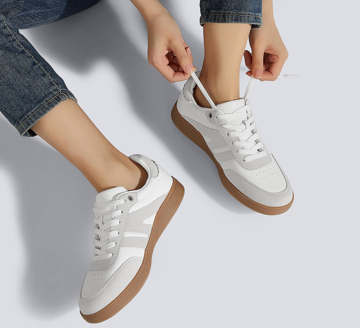 LUCKY STEP Women Classic Retro Gum Sole Fashion Sneakers Casual Tennis Skate Shoe Genuine Leather Walking Footwear Anti Slip Trainers(White/Grey,8.5)