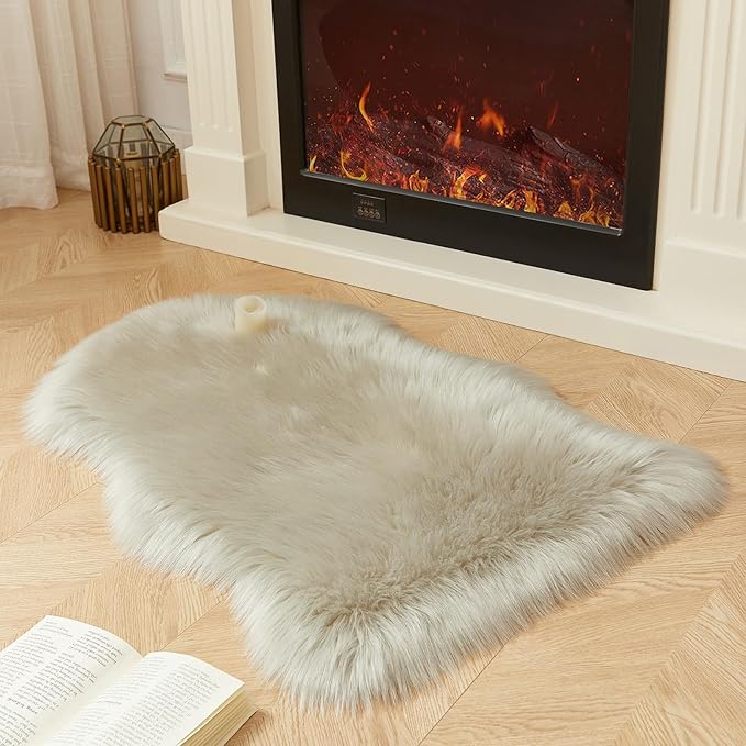 AMTOVO Faux Fur Rug, Light Grey Small Area Rug, Fluffy Sheepskin Rug, Fuzzy Ultra Soft 2 x 3 ft Shag Rugs for Bedroom Sofa Throw Cushion Room Decor, Sheepskin