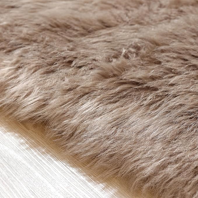 Beige 3ft Round Fluffy Shaggy Rug Washable Soft Area Rug for Living Room Bedroom Cute Room Decor Circle Nursery Rug Faux Fur Carpet