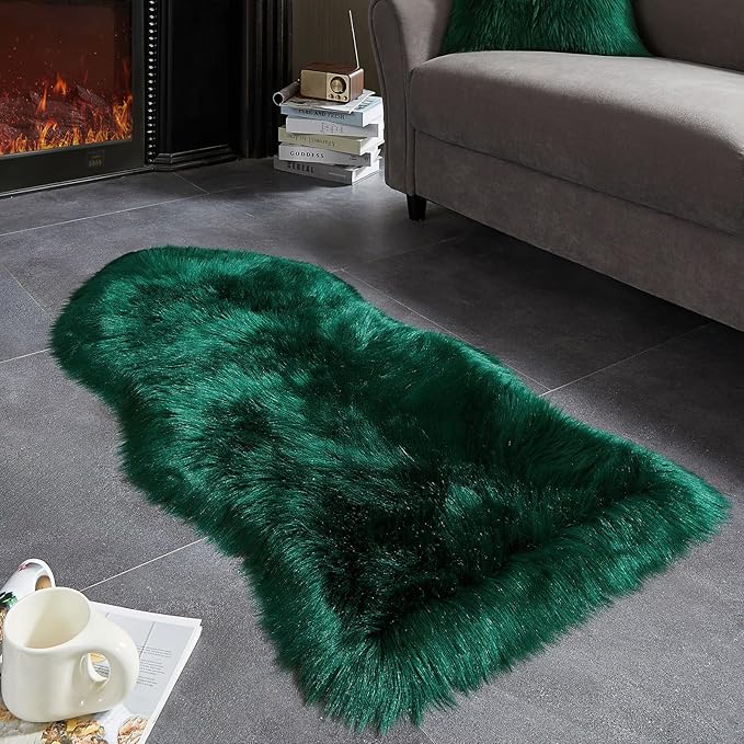 AMTOVO Faux Fur Rug, Dark Green Area Rug, Fluffy Sheepskin Rug, Fuzzy Ultra Soft 2 x 4 ft Shag Rugs for Bedroom Sofa Throw Cushion Room Decor, Sheepskin