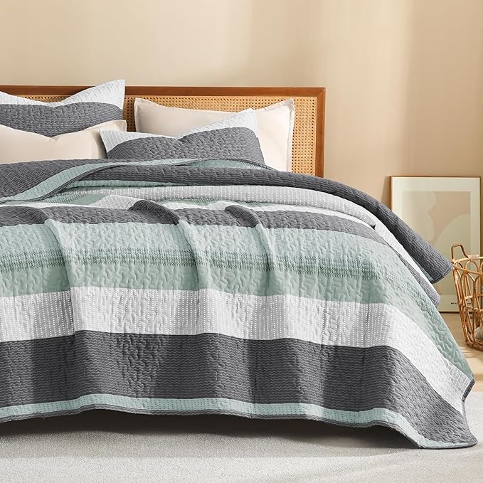 Litanika Oversized King Quilt Set Sage Green, 120x120 Stripe Bedspread Coverlet 3 Pieces, Sage Green Lightweight Quilted Bedding Set for All Season(Super King-1 Quilt, 2 Pillowcases)