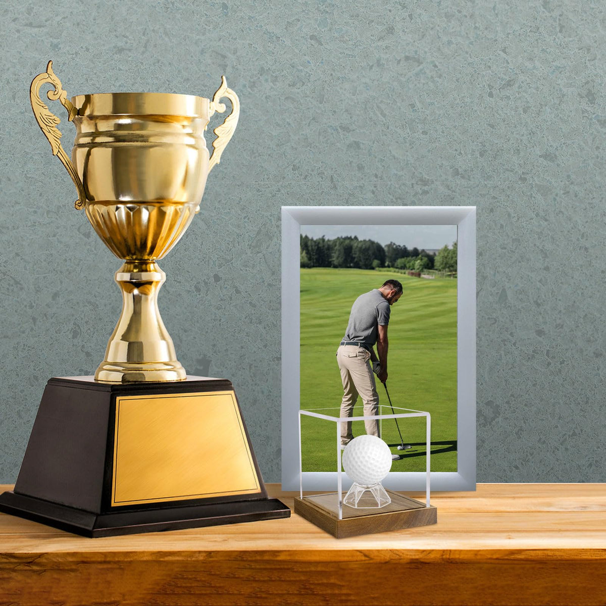 Clear Acrylic Golf Ball Display Case with Wood Base & Acrylic Holder, Memorabilia Stand Cube Holder, Dust Protection Transparent Storage Box for Single Ball Souvenir Golfball Collections