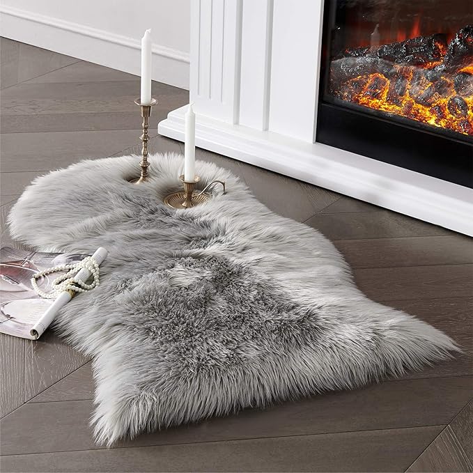 SERISSA Faux Sheepskin Fur Area Rug Grey Fur Chair Cover Seat Pad Small Fuzzy Rug for Bedroom Floor Sofa Living Room Decor 2x3 Feet