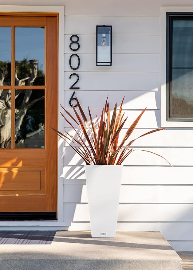 Veradek V-Resin Indoor/Outdoor Taper Planter (26 inch, White)