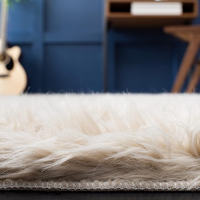 SAFAVIEH Faux Sheep Skin Collection 3' x 5' Beige FSS235K Silken Glam 2.35-inch Thick Area Rug