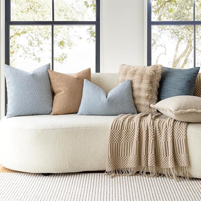 Foindtower Modern Textured Boucle Throw Pillow Covers Accent Solid Decorative Pillow Cases Cozy Woven Couch Cushion Case for Chair Sofa Bed Living Room Home Decor, 20 x 20 Inch, 1PC, Light Blue
