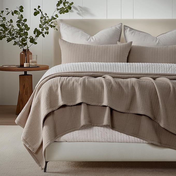 EVERGRACEHOME Cotton Gauze Full Queen Bedspread, Ultra Soft Prewashed Pick Stitch Matelassé Coverlet, Lightweight Textured Oversized Queen Quilt Bedding Set for All Season, w/ 2 Shams, Mocha Brown