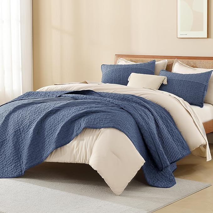 Litanika Quilt King Size Sapphire Blue, Stripe Patchwork Summer Bedspread Coverlet 3 Pieces, Soft Lightweight Microfiber Quilted Bedding Set for All Season(1 Quilt, 2 Pillowcases)