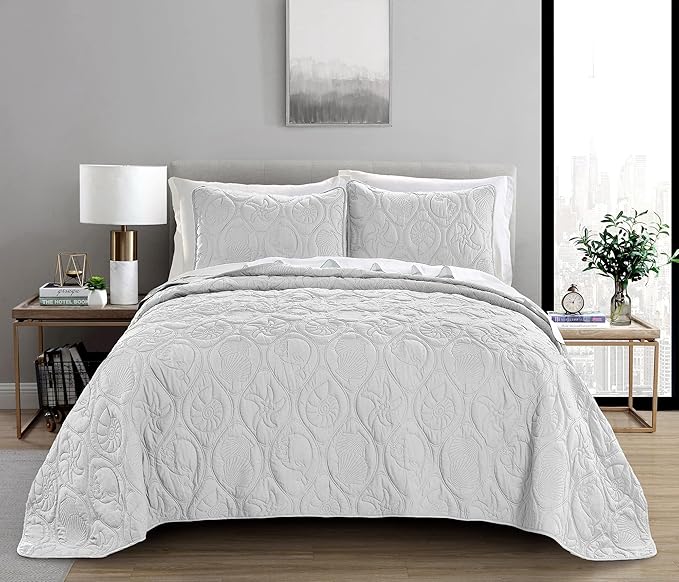 Pure Bedding Quilt Set Full/Queen Size White - Oversized Bedspread - Soft Microfiber Coverlet for All Season - Includes 1 Quilt and 2 Shams, Ocean Star Pattern
