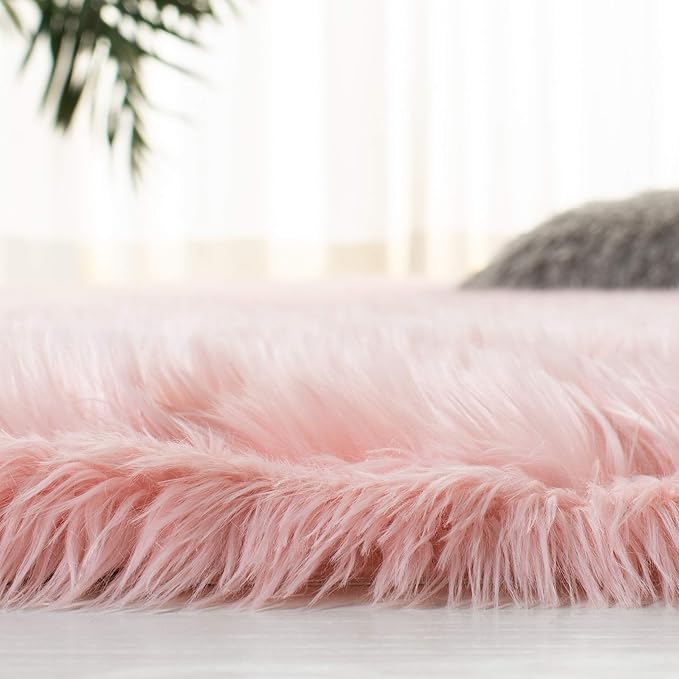 SAFAVIEH Faux Sheep Skin Collection 5' x 8' Pink FSS235G Silken Glam 2.35-inch Thick Area Rug