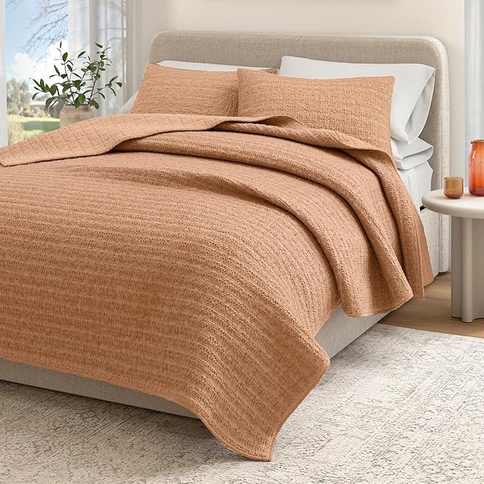 Great Bay Home King Size 100% Cotton Honeycomb Waffle Quilt and Sham Set - Garment Washed, Waffle Weave Like Texture, Lightweight 3-Piece Bedding Set (Clay)