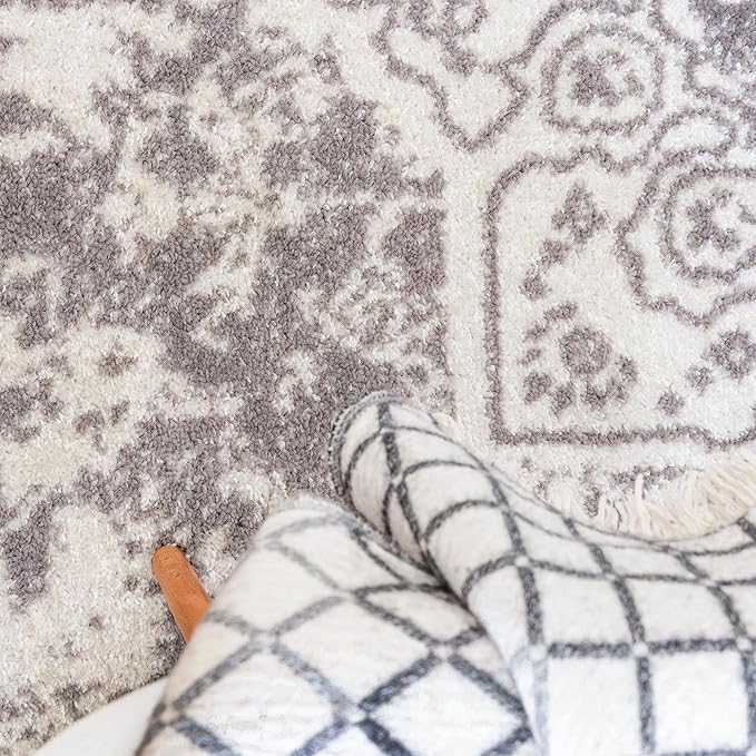 Rugs.com Arlington Collection Rug – 8' x 10' Oval White Medium-Pile Rug Perfect for Living Rooms, Large Dining Rooms, Open Floorplans