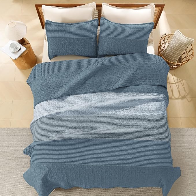 Litanika Oversized King Quilt Set Blue Linen, 120x98 Stripe Bedspread Coverlet 3 Pieces, Blue Linen Lightweight Quilted Bedding Set for All Season(Oversized King-1 Quilt, 2 Pillowcases)
