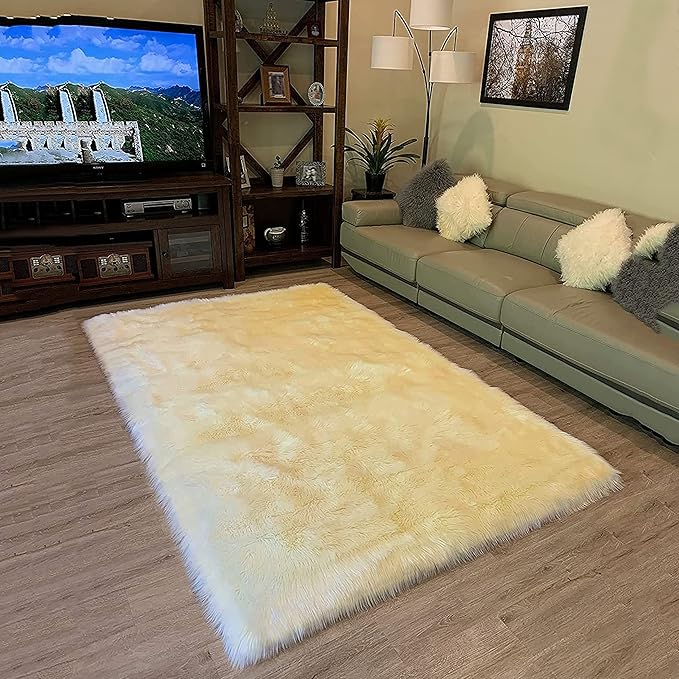 LAMBZY High Pile Super Soft Faux Sheepskin Rug (5'x8', Cream)