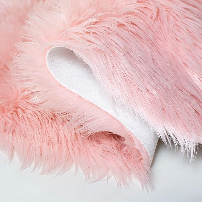 SAFAVIEH Faux Sheep Skin Collection Runner Rug - 2'6" x 6', Pink, Silken Glam Design, Non-Shedding & Easy Care, 2.35-inch Thick Ideal for High Traffic Areas in Living Room, Bedroom (FSS235G)