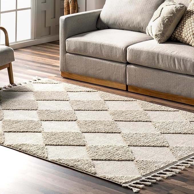 Nuloom Marissa Beige/Ivory, 2'6" x 6', Diamond, Tassel, Soft and Cozy, High Traffic, Stain Resistant, Easy Clean, Durable Runner for Bedroom, Living Room, Dining Space, Den, Foyer, Entryway