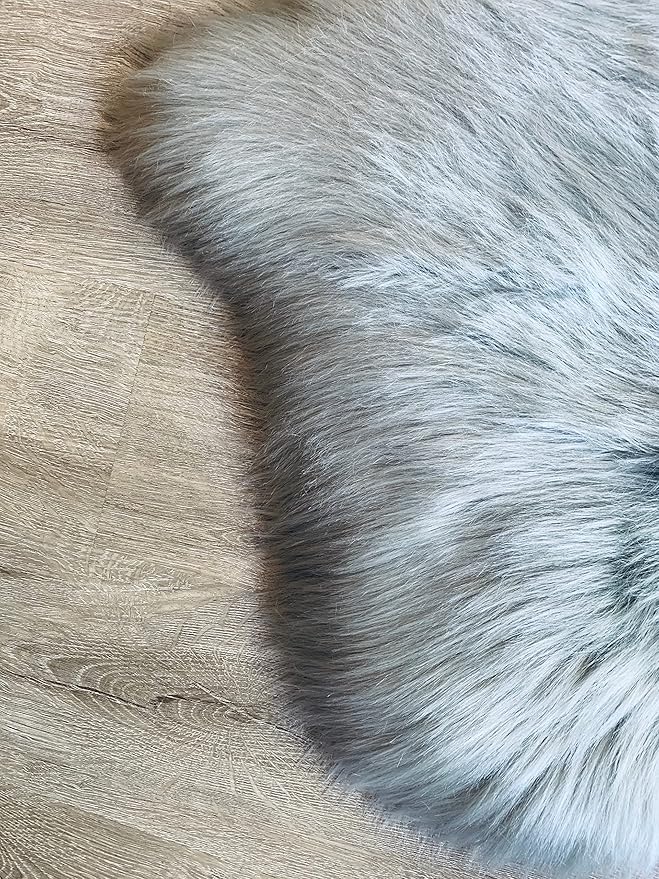 LAMBZY Faux Sheepskin Super Soft Hypoallergenic Silky Shag Rug for Living Room, Kids Room, Sofa (Octo 8 Pelts 6'x8', Grey)